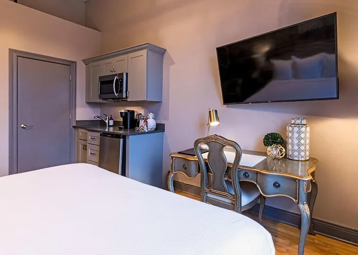 124 Lofts - Downtown Dundee - Walk To Dining Apartment *