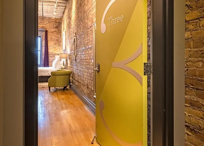124 Lofts - Downtown Dundee - Walk To Dining Apartment
